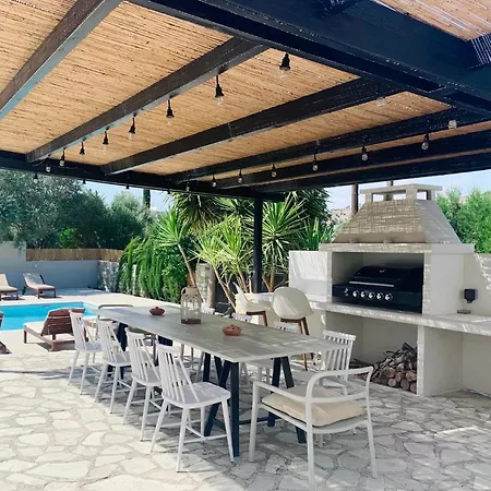 The Goathouse * ラルナカ