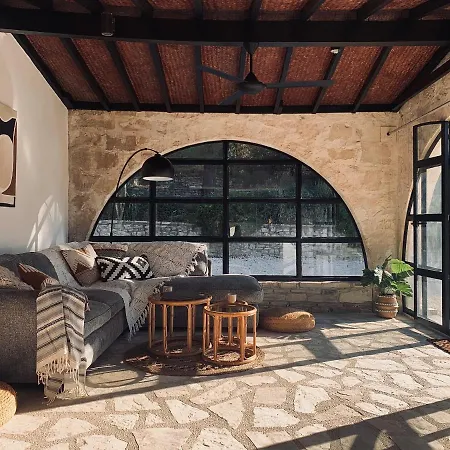 The Goathouse * 拉纳卡