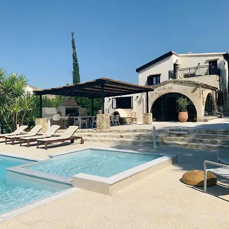 The Goathouse * 拉纳卡