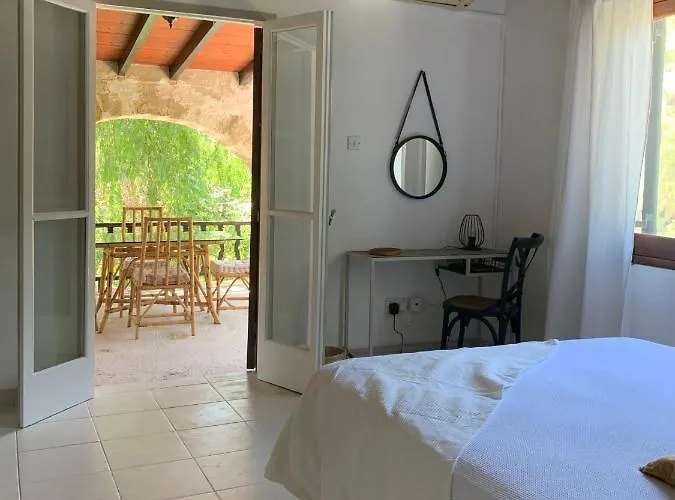 The Goathouse Vila *