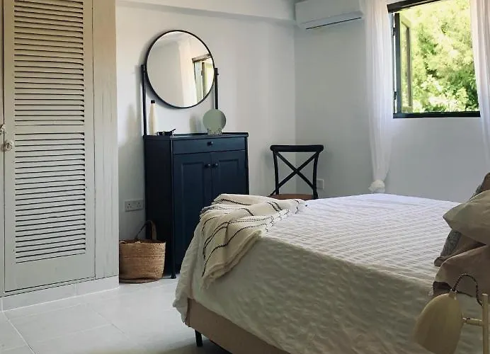 Вілла The Goathouse